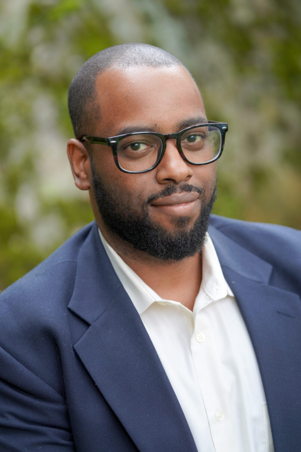 Elijah Romulus headshot